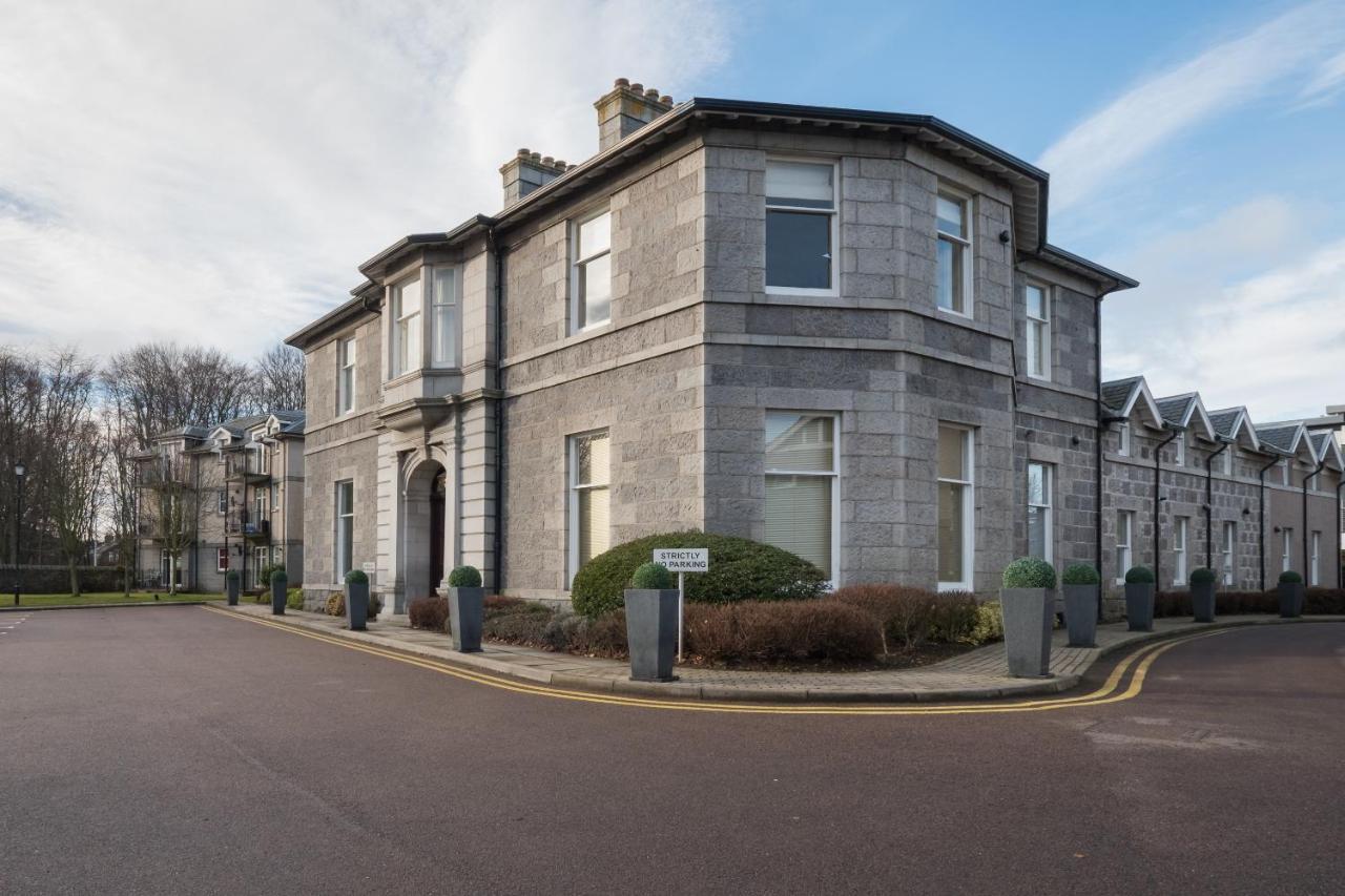 Marks At The Manor Luxury Riverside Apartments - Sleeps Up To 4, With Parking And Sky Tv 애버딘 외부 사진